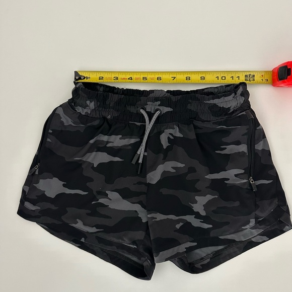 Black Camo Women Shorts - Picture 3 of 6